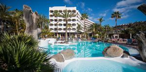 Piscina Marina del Corallium Beach by Lopesan Hotels