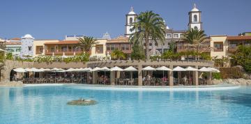 Vue de face du restaurant Alpendre de la Villa del Conde Lopesan