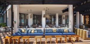 Corallium Dunamar by Lopesan Hotels buffet interior