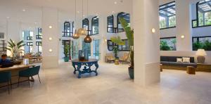 Réception dans le hall du Corallium Beach by Lopesan Hotels