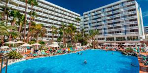 piscina-holidays-abora-buenaventura-by-lopesan-hotels-playa-del-ingles