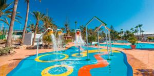 splash-abora-interclub-atlantic-by-lopesan-hotels-san-agustin