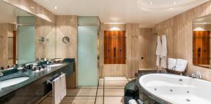 aseo-habitacion-prince-suite-lopesan-costa-meloneras-resort-spa-gran-canaria