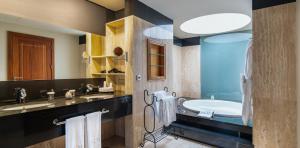 aseo-habitacion-royal-suite-lopesan-costa-meloneras-resort-spa-gran-canaria