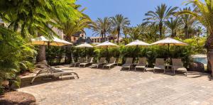 vista-lateral-hamacas-lopesan-costa-meloneras-resort-spa-gran-canaria