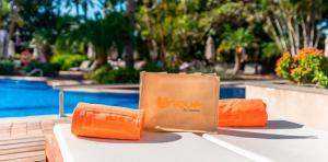 terraza-habitacion-unique-premium-pool-lopesan-costa-meloneras-resort-spa-gran-canaria