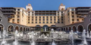 plaza-central-lopesan-costa-meloneras-resort-spa-gran-canaria
