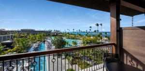 terrasse-junior-suite-pool-zimmer-lopesan-costa-bavaro-resort-spa-casino