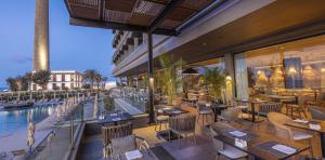 ocean-buffet-terraza-exterior-hotel-faro-a-lopesan-collection-hotel-gran-canaria