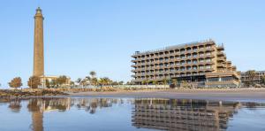 playa-maspalomas-hotel-faro-a-lopesan-collection-hotel-gran-canaria