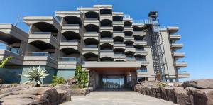 entrance-hotel-faro-a-lopesan-collection-hotel-gran-canaria