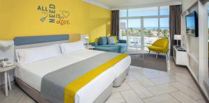 habitacion-deluxe-view-abora-catarina-by-lopesan-hotels-playa-del-ingles-gran-canaria
