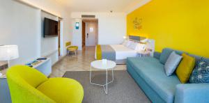 double-standard-economy-room-abora-catarina-by-lopesan-hotel-playa-del-ingles-gran-canaria