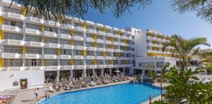 hauptpool-hotel-abora-catarina-by-lopesan-hotels-playa-del-ingles-gran-canaria