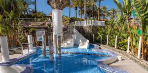 slide-aboritos-club-pool-abora-catarina-by-lopesan-hotels-playa-del-ingles-gran-canaria