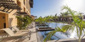 premium-pool-room-terrace-lopesan-costa-meloneras-resort-spa-gran-canaria	