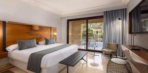 habitacion-unique-premium-private-pool-cama-king-lopesan-costa-meloneras-resort-spa-gran-canaria