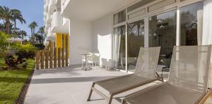 front-view-double-garden-rooms-hotel-abora-catarina-by-lopesan-hotels-playa-del-ingles-gran-canaria	