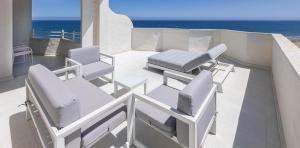 furniture-terrace-unique-corallium-dunamar-by-lopesan-hotels-playa-del-ingles-gran-canaria	