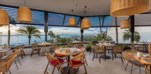 views-breakfast-unique-corallium-dunamar-by-lopesan-hotels-playa-del-ingles-gran-canaria	