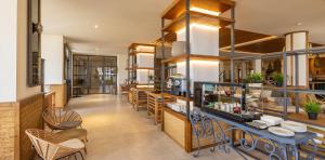 unique-vip-lounge-corallium-dunamar-by-lopesan-hotels-playa-del-ingles-gran-canaria        	