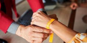 unique-armband-corallium-dunamar-by-lopesan-hotels-playa-del-ingles-gran-canaria	